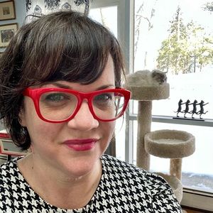 Meet your Posher, Erica